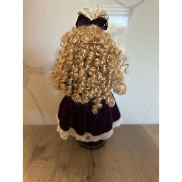 Vintage Victorian Porcelain Doll by The Brass Key Inc With Stand - Picture 5 of 6